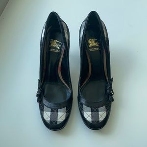 Burberry Shoes Size 39.5/8.5